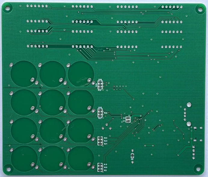 12个触摸按键-32个8段LED数码管大电流自动刷新-1.png