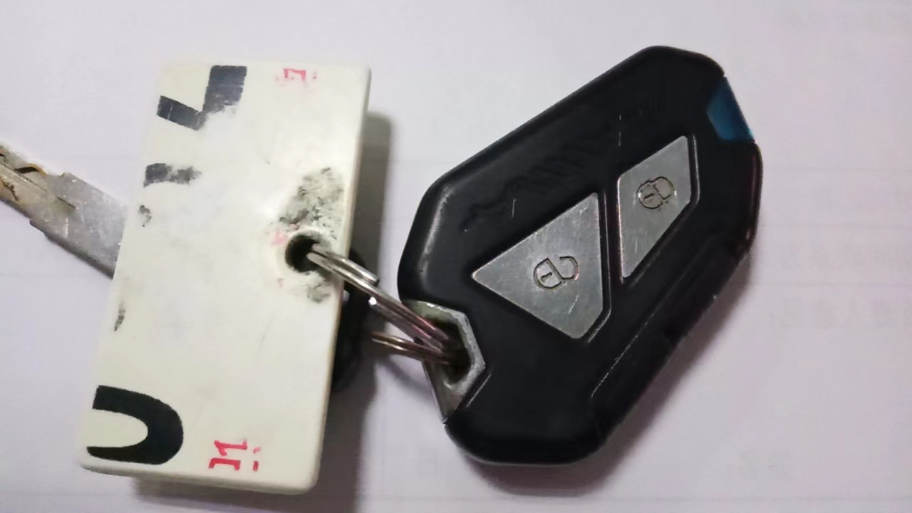 使用电单车遥控发射器.jpg