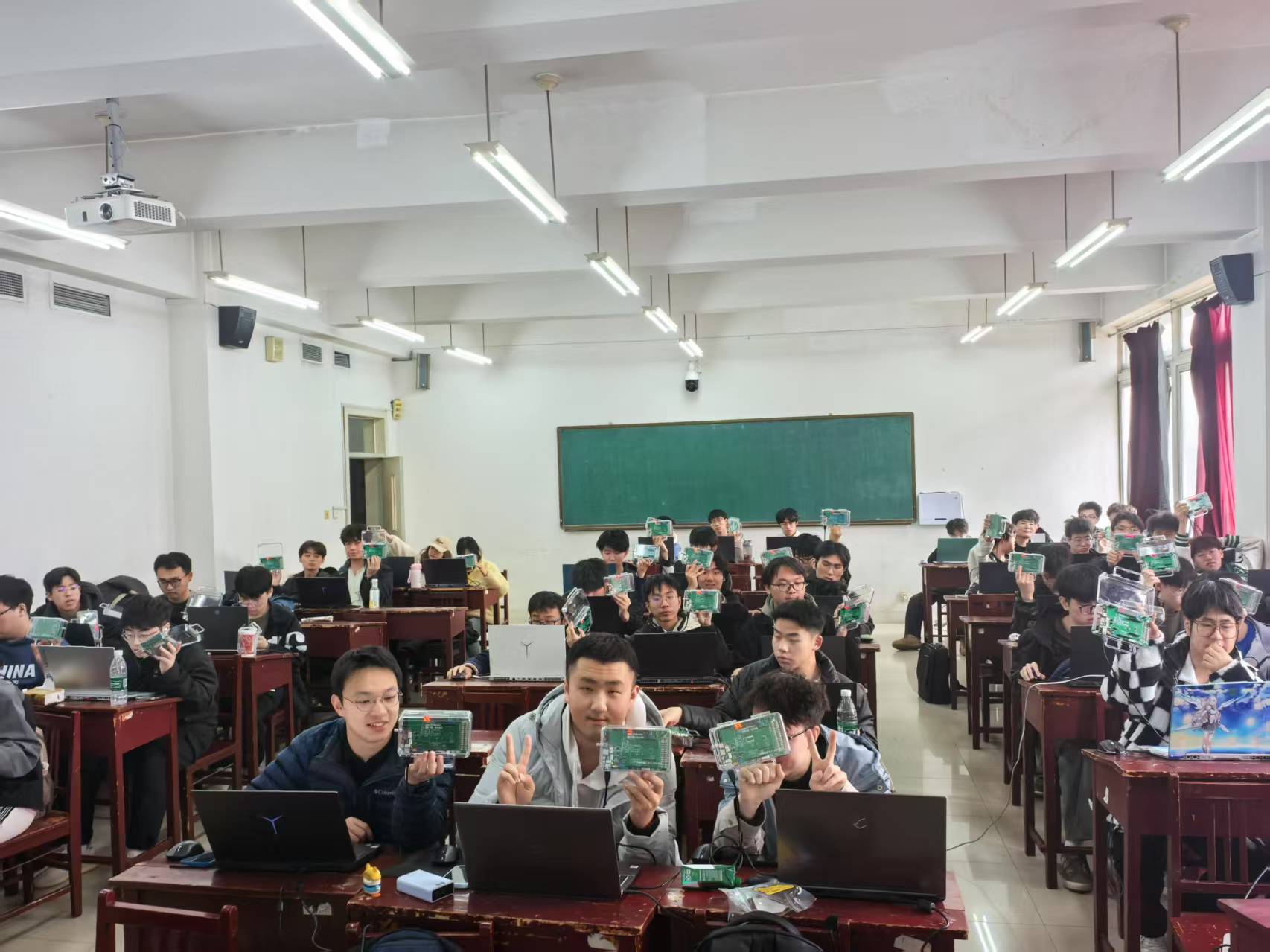 截图202503271345308357.jpg